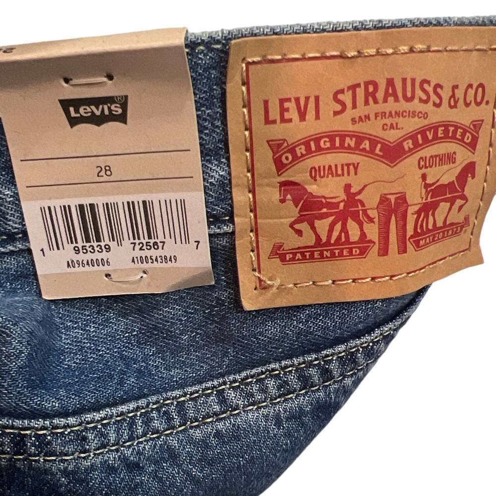 LEVIS Low Pro Women’s Straight Jeans Sz 28 - Picture 9 of 9